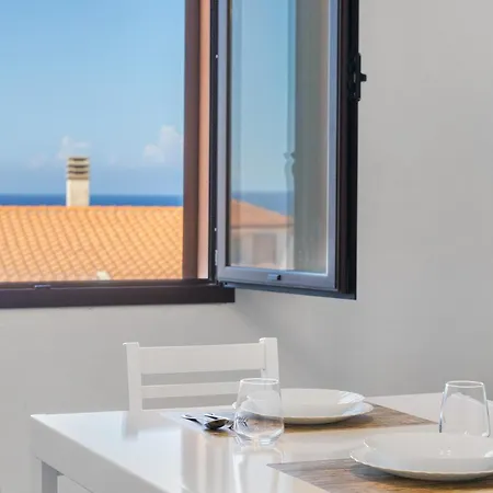 Bilocale E Cucina *